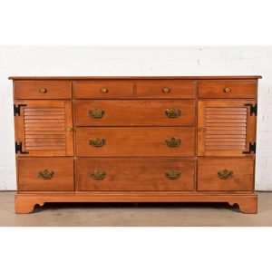 Ethan Allen American Colonial Solid Maple Dresser or Credenza, 1970s