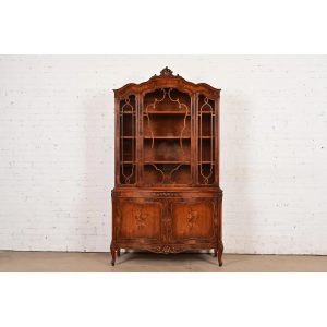 Romweber French Provincial Louis XV Carved Rosewood Inlaid Marquetry Breakfront Bookcase Cabinet, Circa 1920s