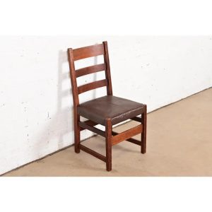 L. & J. G. Stickley Antique Mission Oak Arts & Crafts Desk Chair or Side Chair, Circa 1910