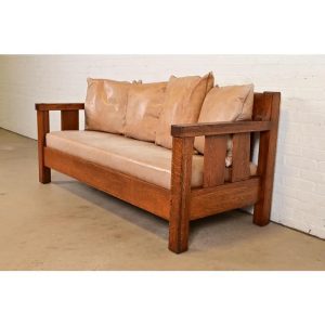 Lifetime Antique Mission Oak Arts and Crafts Settle Sofa, Circa 1900