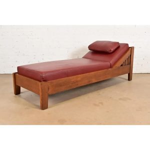 Stickley Brothers Style Antique Mission Oak Arts & Crafts Daybed, Circa 1910