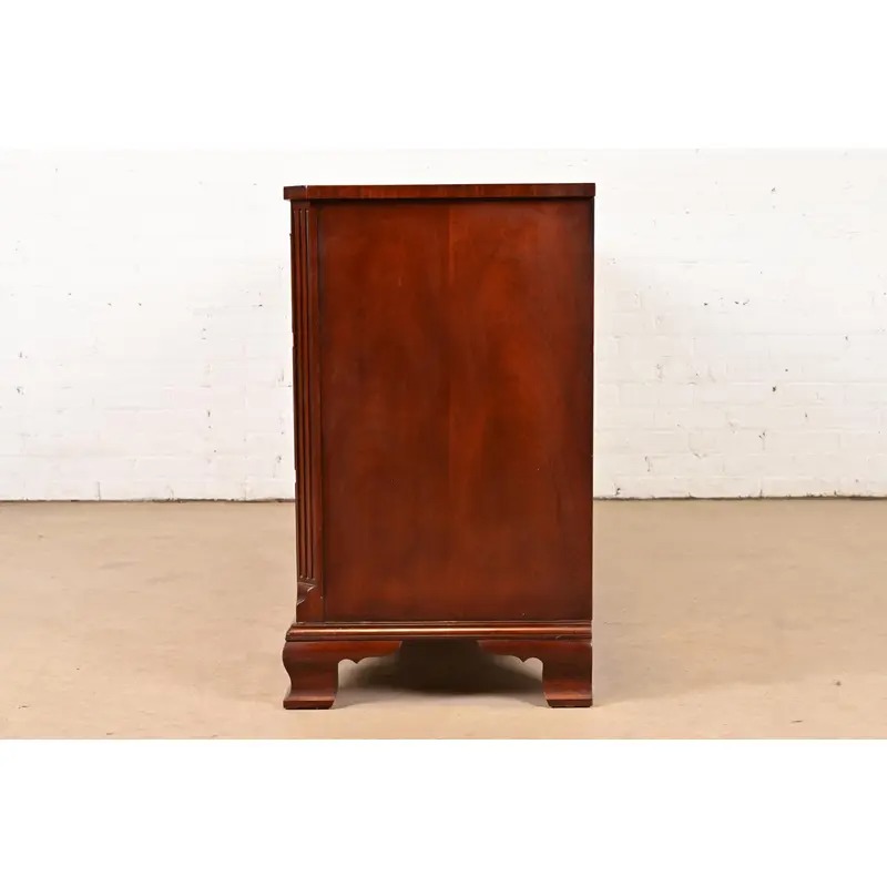 Baker Furniture Chippendale Carved Mahogany Seven-Drawer Dresser or Chest of Drawers - Image 10