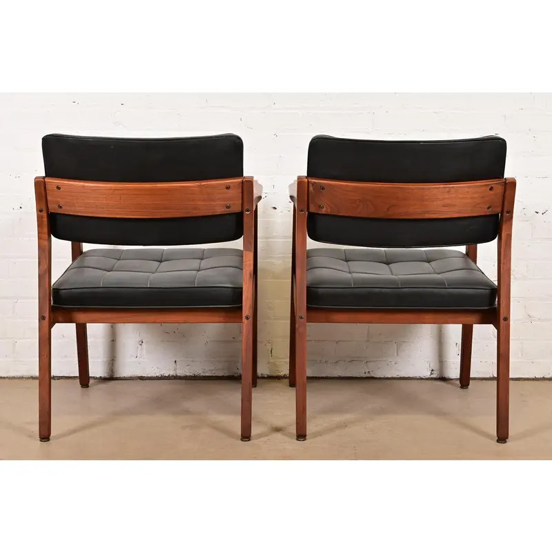 Jens Risom Style Mid-Century Modern Sculpted Walnut Lounge Chairs, Pair - Image 10