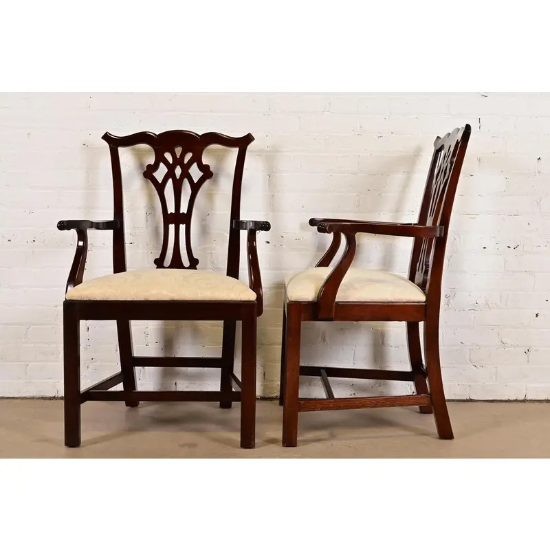 Kindel Furniture Georgian Carved Mahogany Dining Chairs, Set of Eight - Image 10