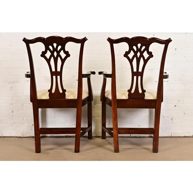 Kindel Furniture Georgian Carved Mahogany Dining Chairs, Set of Eight - Image 11