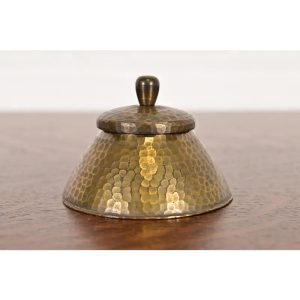 Roycroft Arts & Crafts Hammered Brass Over Copper Inkwell, Circa 1920s