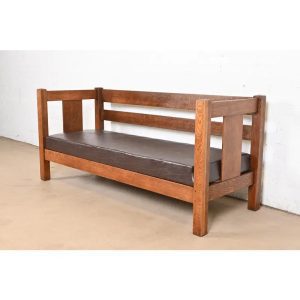 Charles Stickley Antique Mission Oak Arts & Crafts Settle Sofa or Bench, Circa 1900