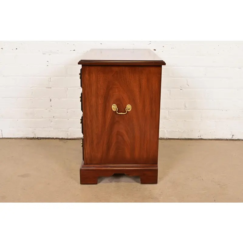 Henkel Harris Georgian Solid Mahogany Nightstand or Bachelor Chest - Image 12