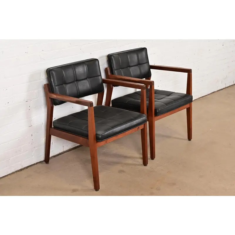 Jens Risom Style Mid-Century Modern Sculpted Walnut Lounge Chairs, Pair