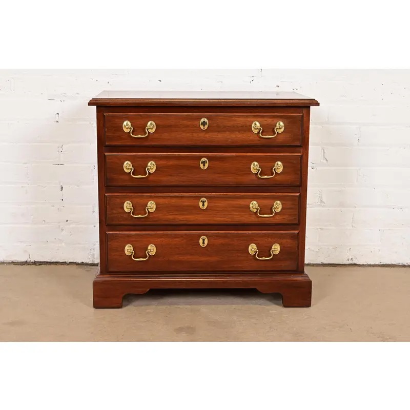 Henkel Harris Georgian Solid Mahogany Nightstand or Bachelor Chest