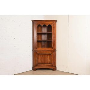 Henkel Harris Style Cherry Wood Corner Cabinet, Circa 1970s