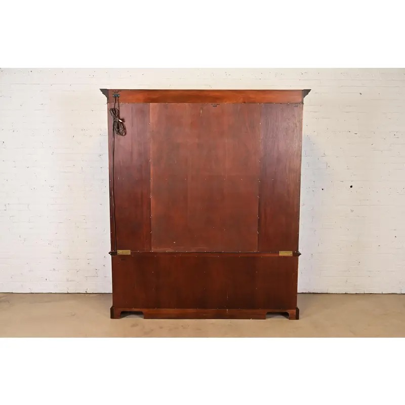 Kindel Furniture Georgian Carved Mahogany Lighted Breakfront Bookcase Cabinet - Image 14