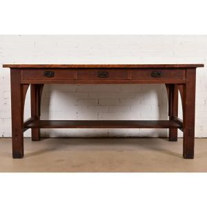 L. & J. G. Stickley Antique Mission Oak Arts & Crafts Writing Desk or Library Table, Circa 1910