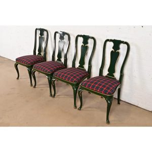 Kindel Furniture Chinoiserie Queen Anne Green Lacquered and Gold Gilt Dining Chairs, Set of Four