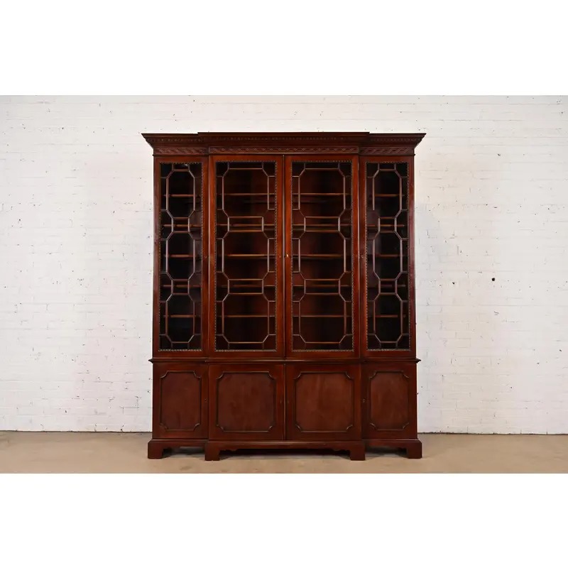 Kindel Furniture Georgian Carved Mahogany Lighted Breakfront Bookcase Cabinet