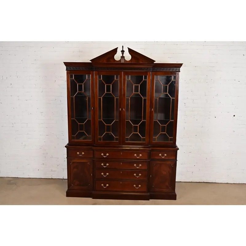 Stickley Chippendale Carved Flame Mahogany Lighted Breakfront Bookcase Cabinet - Image 2