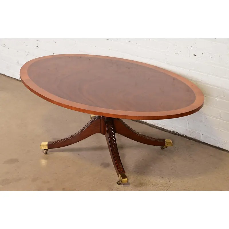 Baker Furniture Style Georgian Banded Mahogany Pedestal Coffee Table - Image 3