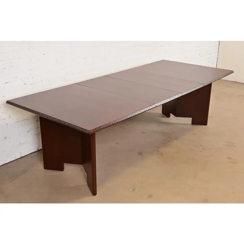 Frank Lloyd Wright for Heritage-Henredon Taliesin Mahogany Extension Dining Table, Newly Refinished - Image 4