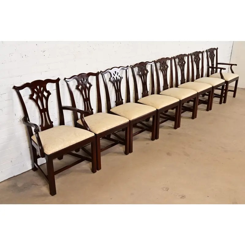 Kindel Furniture Georgian Carved Mahogany Dining Chairs, Set of Eight - Image 4