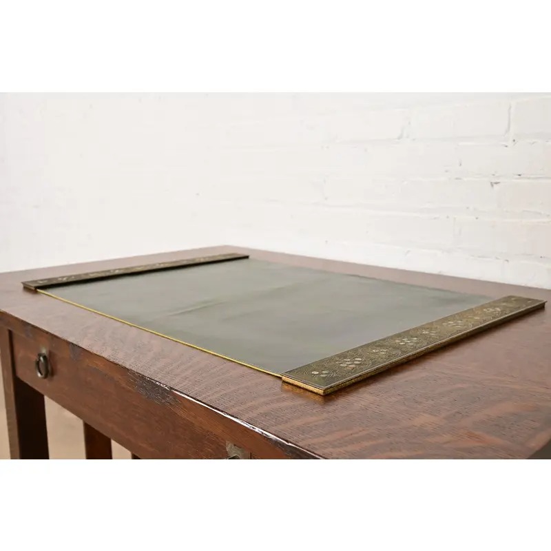 Tiffany Studios New York Bronze and Abalone Blotter Ends With Leather Desk Blotter - Image 4