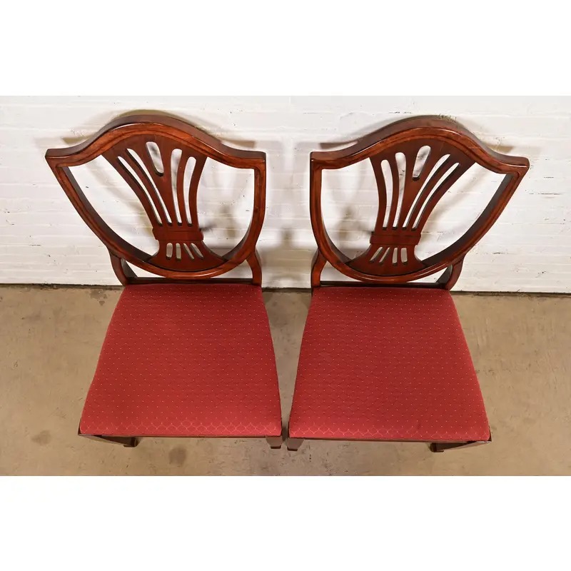 Baker Furniture Style Federal Mahogany Shield Back Dining Chairs, Pair - Image 5