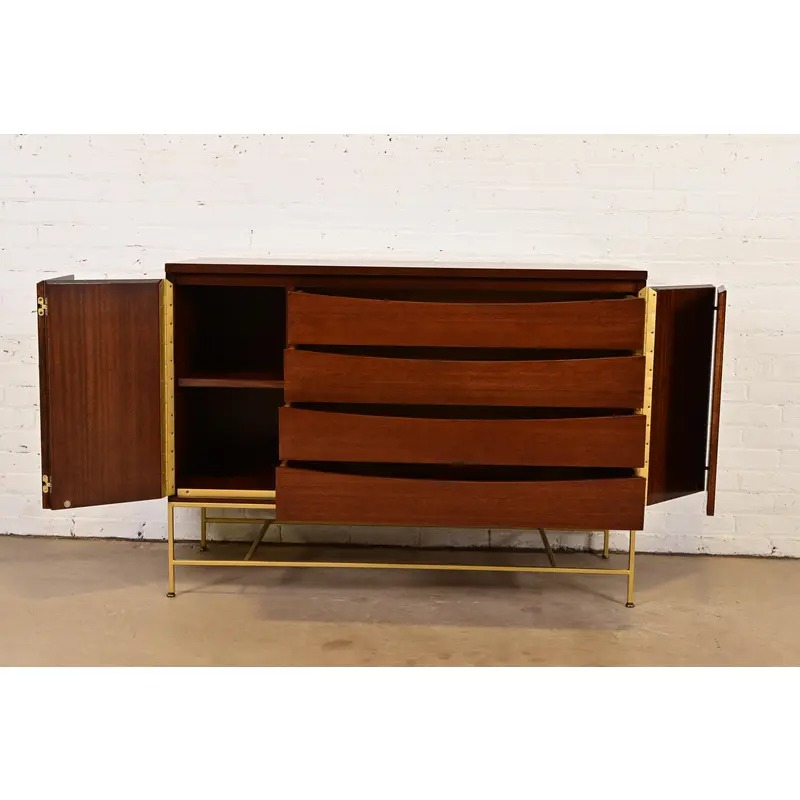 Paul McCobb Irwin Collection Mahogany and Brass Sideboard, Credenza, or Bar Cabinet, Newly Refinished - Image 6