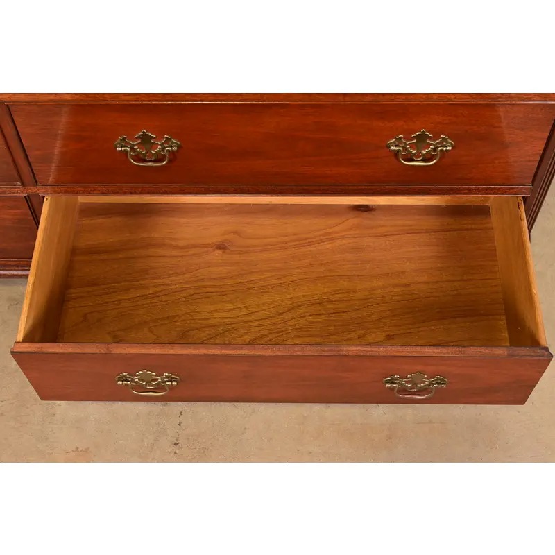 Baker Furniture Chippendale Carved Mahogany Seven-Drawer Dresser or Chest of Drawers - Image 7