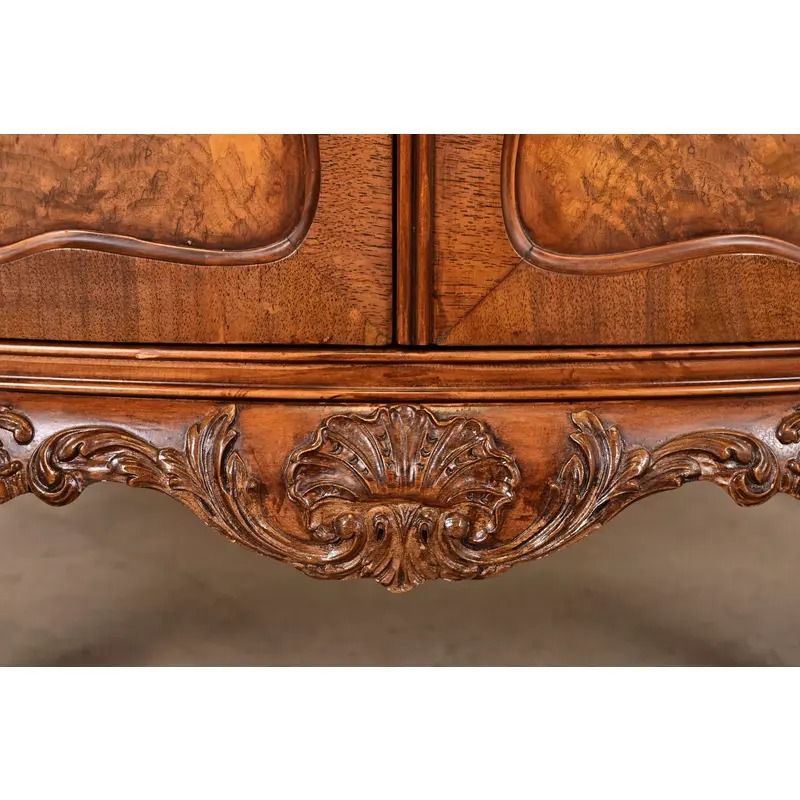 Romweber Chippendale Burl Wood Demilune Cabinet or Console Table, Circa 1920s - Image 7