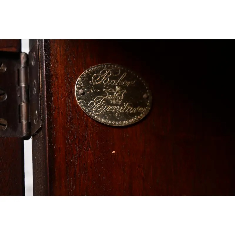 Baker Furniture Georgian Carved Flame Mahogany Lighted Breakfront Bookcase Cabinet, Circa 1960s - Image 8