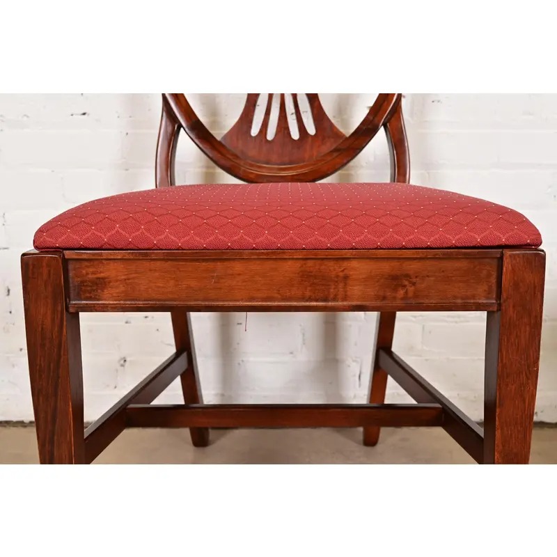 Baker Furniture Style Federal Mahogany Shield Back Dining Chairs, Pair - Image 8