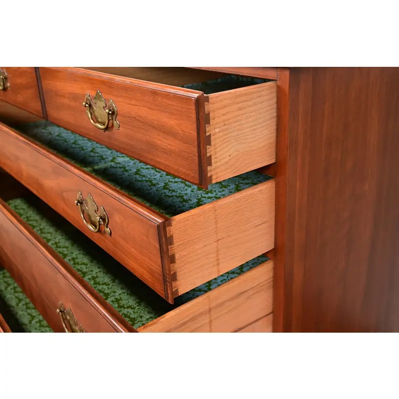 Henkel Harris Georgian Solid Cherry Wood Five-Drawer Dresser or Chest of Drawers, Circa 1960s - Image 8