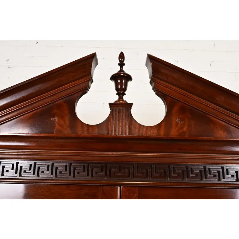 Stickley Chippendale Carved Flame Mahogany Lighted Breakfront Bookcase Cabinet - Image 8