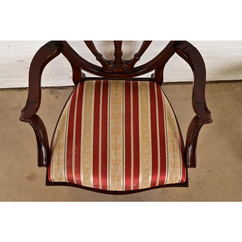 Baker Furniture Style Federal Carved Mahogany Shield Back Dining Chairs, Set of Six - Image 9