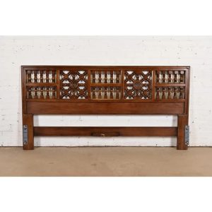 Henredon Spanish Colonial Carved Walnut King Size Headboard, Circa 1960s