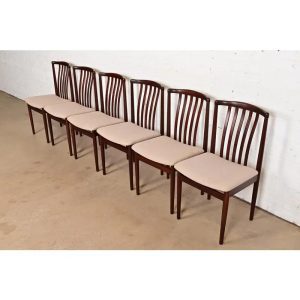 Danish Modern Sculpted Solid Rosewood Dining Chairs by Vamdrup Stolefabrik, Set of Six