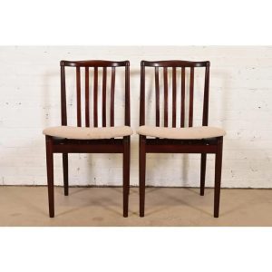 Danish Modern Sculpted Solid Rosewood Side Chairs or Dining Chairs by Vamdrup Stolefabrik, Pair