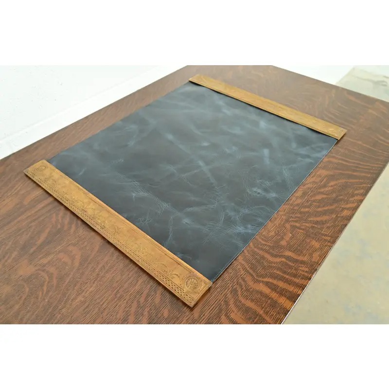 Tiffany Studios New York Adam Pattern Bronze Doré Blotter Ends With Leather Desk Blotter - Image 3