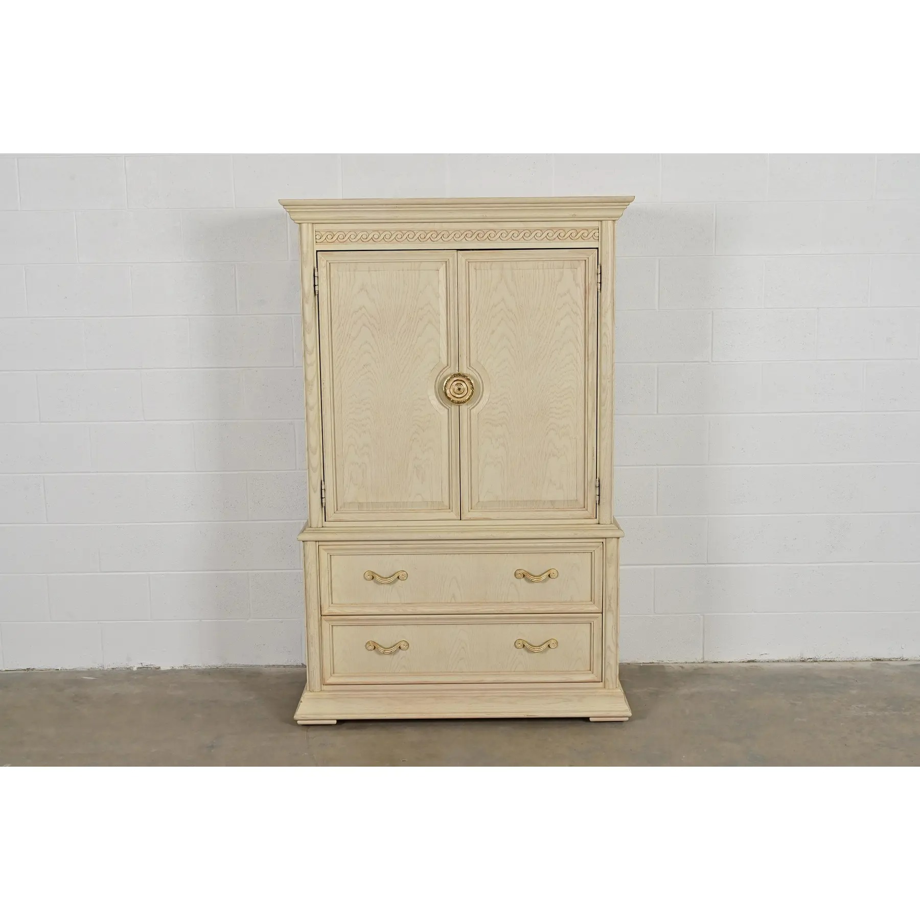Thomasville Mediterranean Oak Armoire Dresser or Gentleman's Chest, Circa 1970s - Image 2