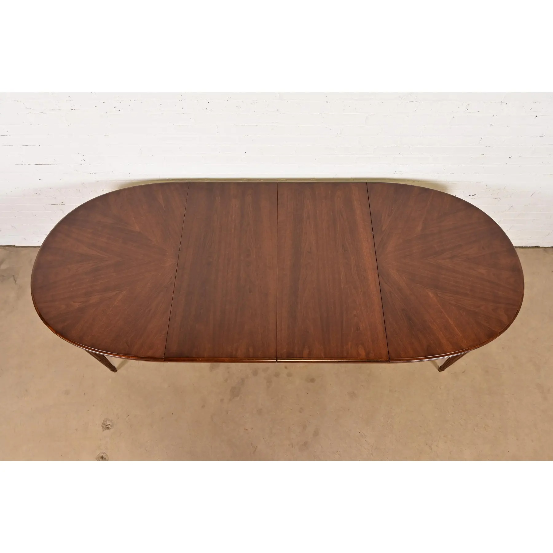 Henredon French Regency Louis XVI Walnut Extension Dining Table, Newly Refinished - Image 4