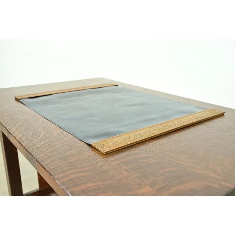 Tiffany Studios New York Adam Pattern Bronze Doré Blotter Ends With Leather Desk Blotter - Image 4