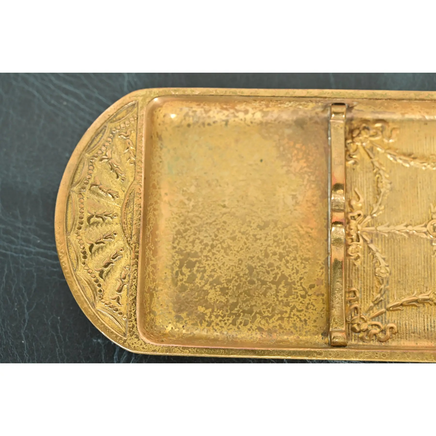 Tiffany Studios New York Adam Pattern Bronze Doré Pen Tray - Image 10