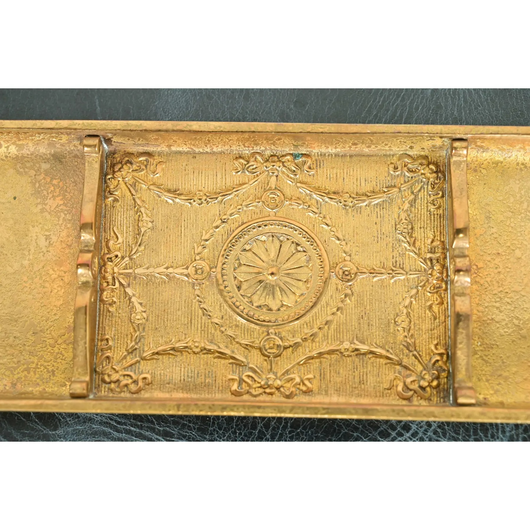 Tiffany Studios New York Adam Pattern Bronze Doré Pen Tray - Image 7
