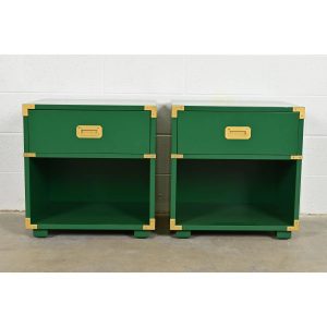 Henredon Mid-Century Hollywood Regency Campaign Green Lacquered Nightstands, Newly Refinished