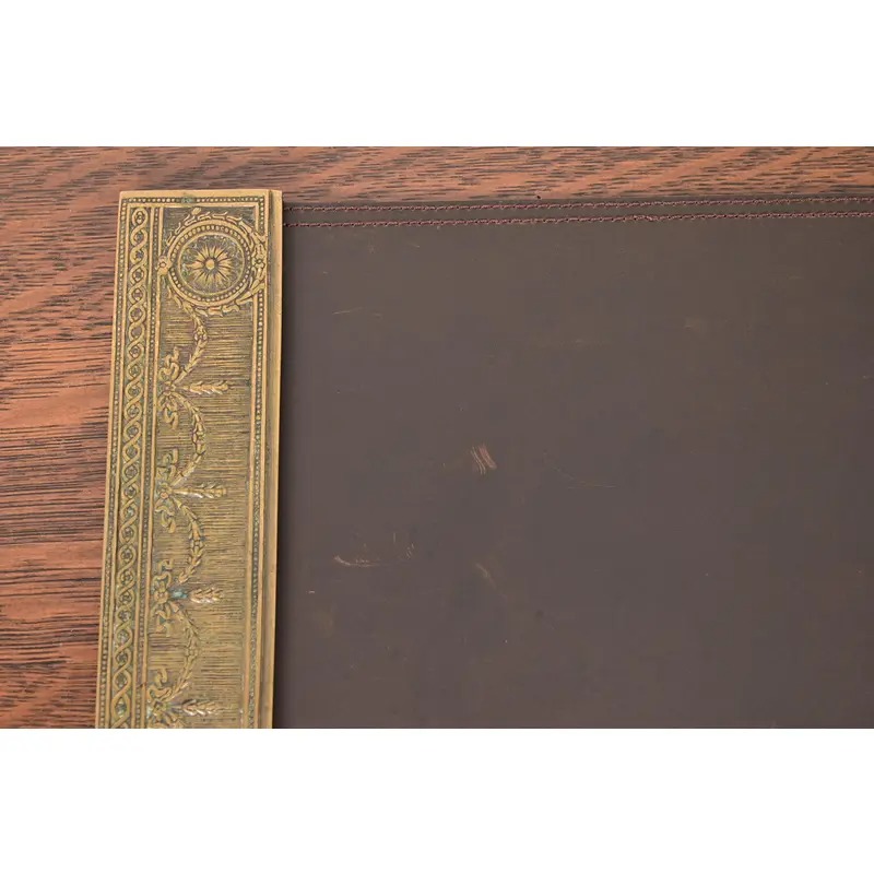 Tiffany Studios New York "Adam" Pattern Bronze Doré Blotter Ends With Leather Desk Blotter - Image 5