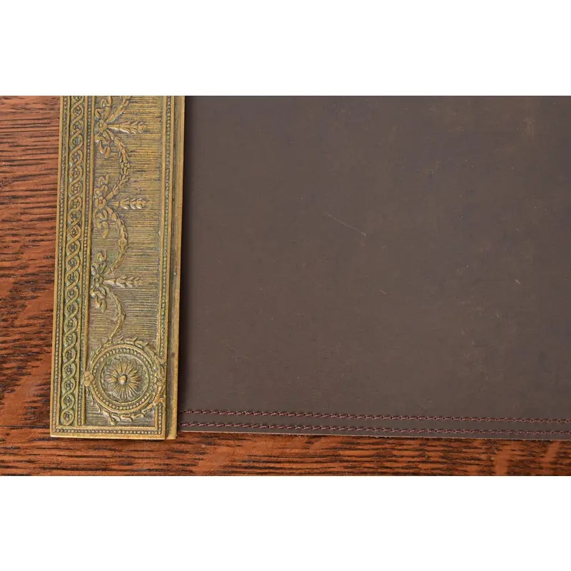 Tiffany Studios New York "Adam" Pattern Bronze Doré Blotter Ends With Leather Desk Blotter - Image 6