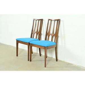 Broyhill Brasilia Mid-Century Modern Sculpted Walnut Side Chairs or Dining Chairs, Pair