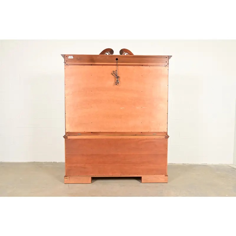 Ethan Allen Georgian Inlaid Mahogany Lighted Breakfront Bookcase Cabinet - Image 13