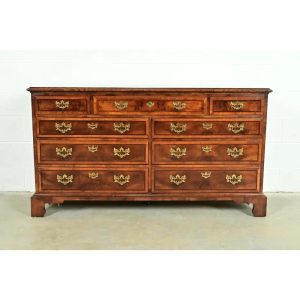 Henredon Georgian Mahogany and Burl Wood Dresser or Chest of Drawers