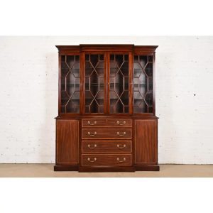 Henkel Harris Georgian Carved Mahogany Lighted Breakfront Bookcase Cabinet