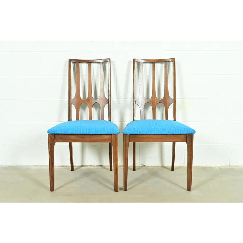 Broyhill Brasilia Mid-Century Modern Sculpted Walnut Side Chairs or Dining Chairs, Pair - Image 2